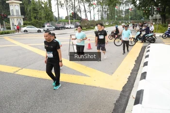 Runner Photo 4254585