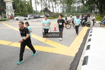Runner Photo 4254586