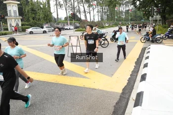 Runner Photo 4254590