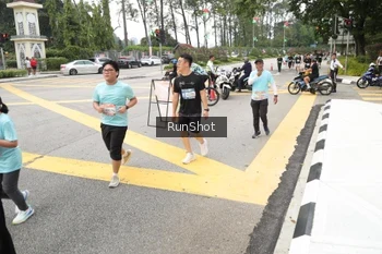 Runner Photo 4254592