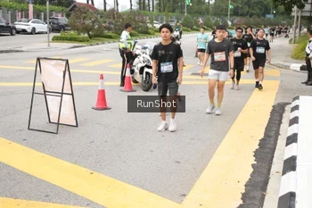 Runner Photo 4254618