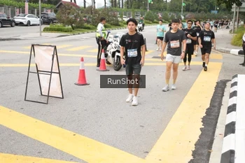 Runner Photo 4254621