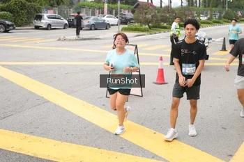 Runner Photo 4254635