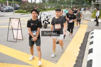 Runner Photo 4254638
