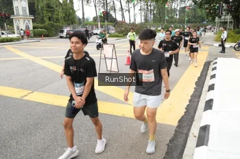Runner Photo 4254650