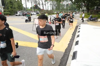 Runner Photo 4254658
