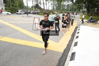 Runner Photo 4254666