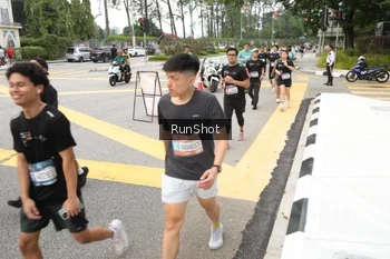 Runner Photo 4254669