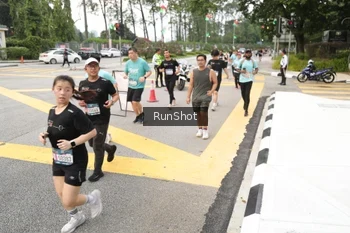 Runner Photo 4254677