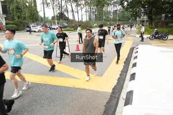 Runner Photo 4254682