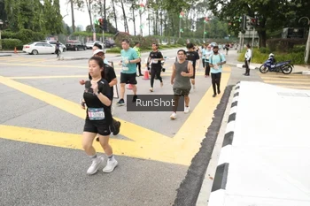Runner Photo 4254685