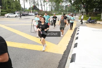 Runner Photo 4254687