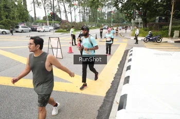 Runner Photo 4254690