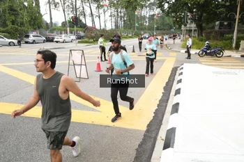 Runner Photo 4254691