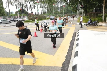 Runner Photo 4254696