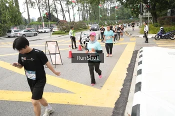 Runner Photo 4254697