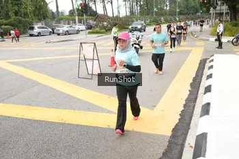 Runner Photo 4254707