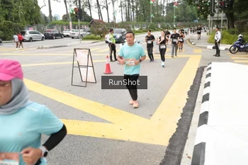 Runner Photo 4254711