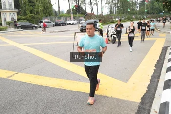 Runner Photo 4254717