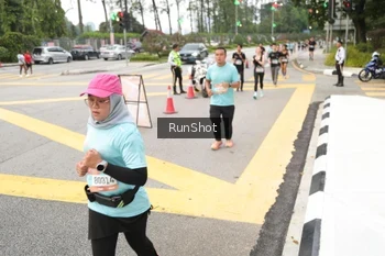 Runner Photo 4254718