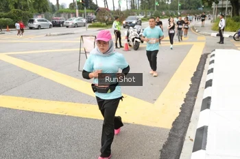 Runner Photo 4254721