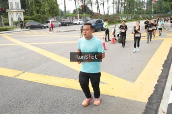 Runner Photo 4254724