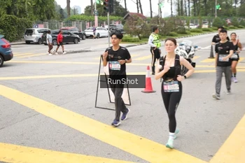 Runner Photo 4254745