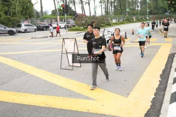 Runner Photo 4254748