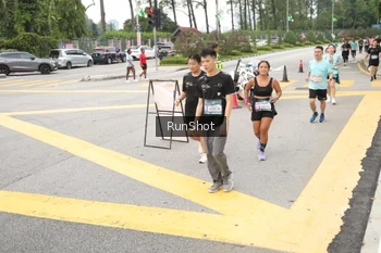 Runner Photo 4254750