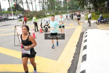 Runner Photo 4254760