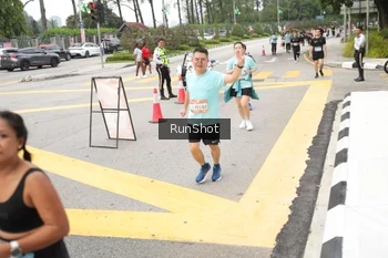 Runner Photo 4254767