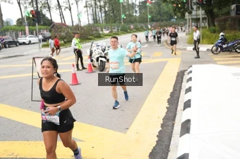 Runner Photo 4254768