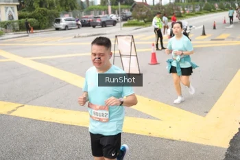 Runner Photo 4254778