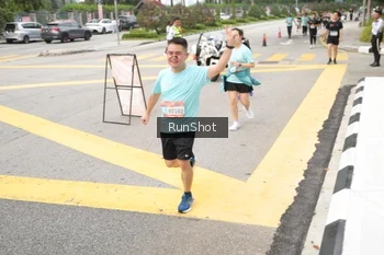 Runner Photo 4254784