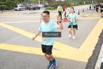 Runner Photo 4254787