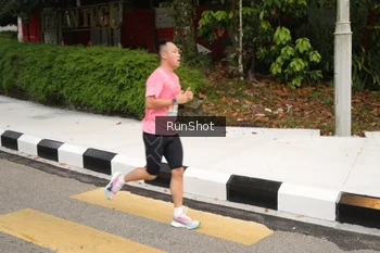 Runner Photo 4254795