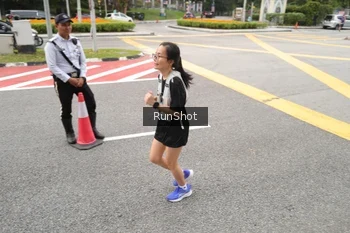 Runner Photo 4254811