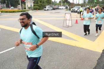 Runner Photo 4254843