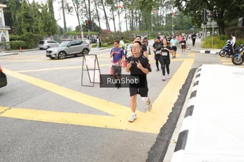 Runner Photo 4254862