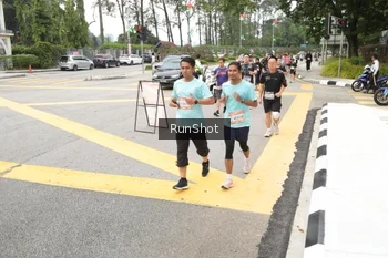 Runner Photo 4254863