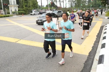 Runner Photo 4254866