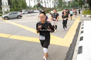 Runner Photo 4254874