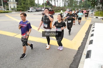 Runner Photo 4254875