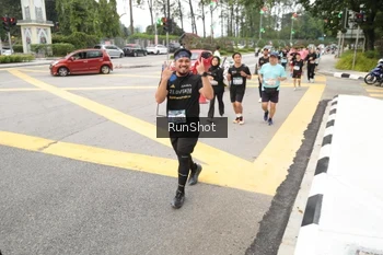 Runner Photo 4254883