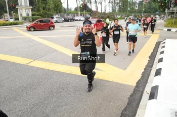 Runner Photo 4254889