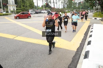 Runner Photo 4254897