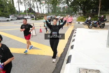 Runner Photo 4254936