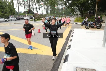 Runner Photo 4254940