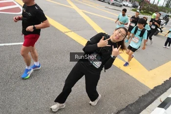 Runner Photo 4254944
