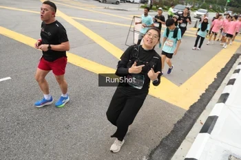 Runner Photo 4254949